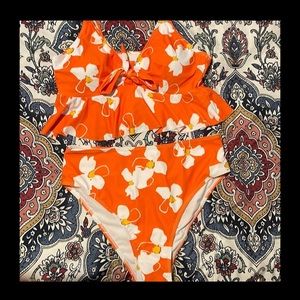 Cute swimsuit and coverup, size 1X.